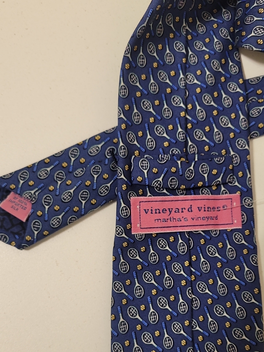 Vineyard Vines Navy Blue Tennis Racket Silk Tie PRISTINE